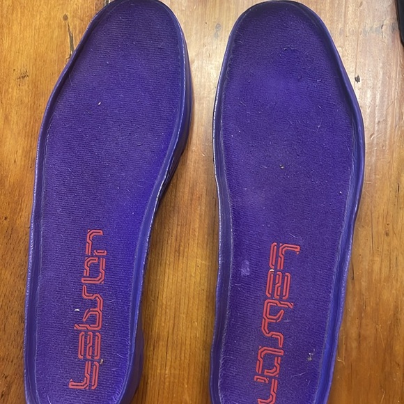 Lebron 11 Basketball Shoes - Picture 7 of 9